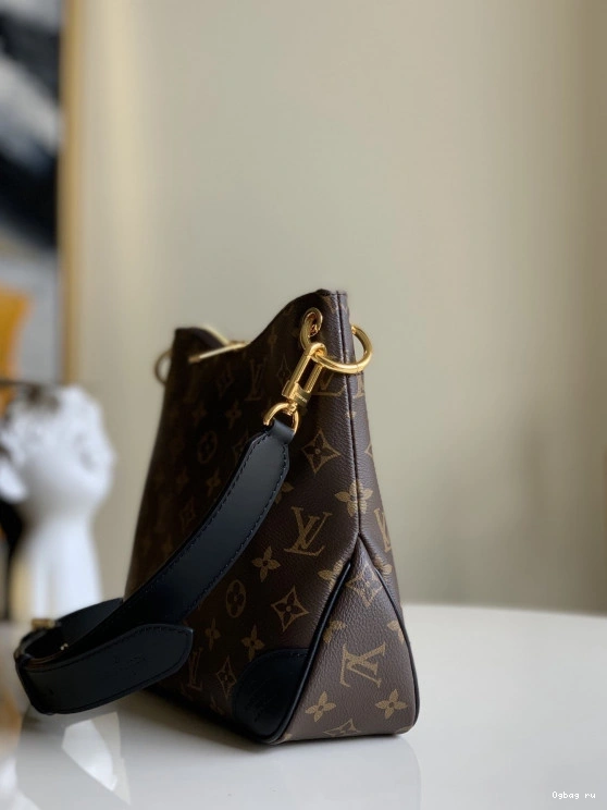 LOUIS VUITTON PM ODÉON 0722